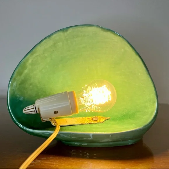 Vintage MCM TV Lamp - Planter, Green Drip Glaze, Shell Design Ambient Light Vibe - Picture 6 of 17